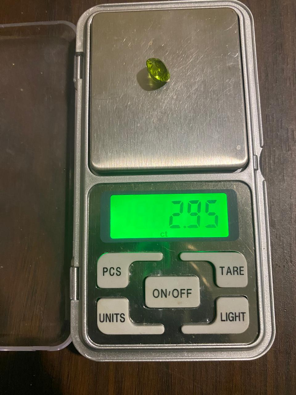 Peridot Stone 2.95 Carats