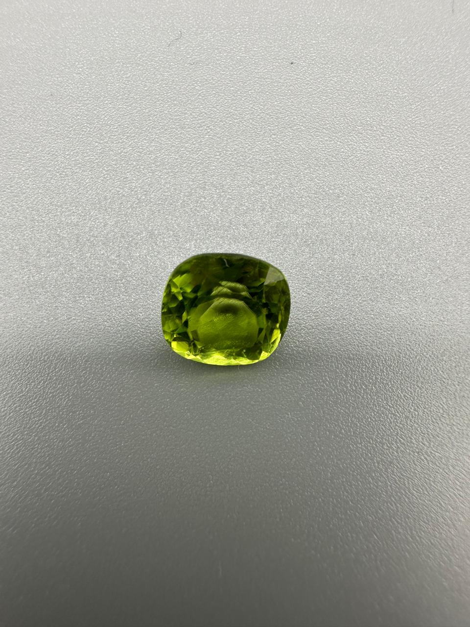 Peridot Stone 2.95 Carats