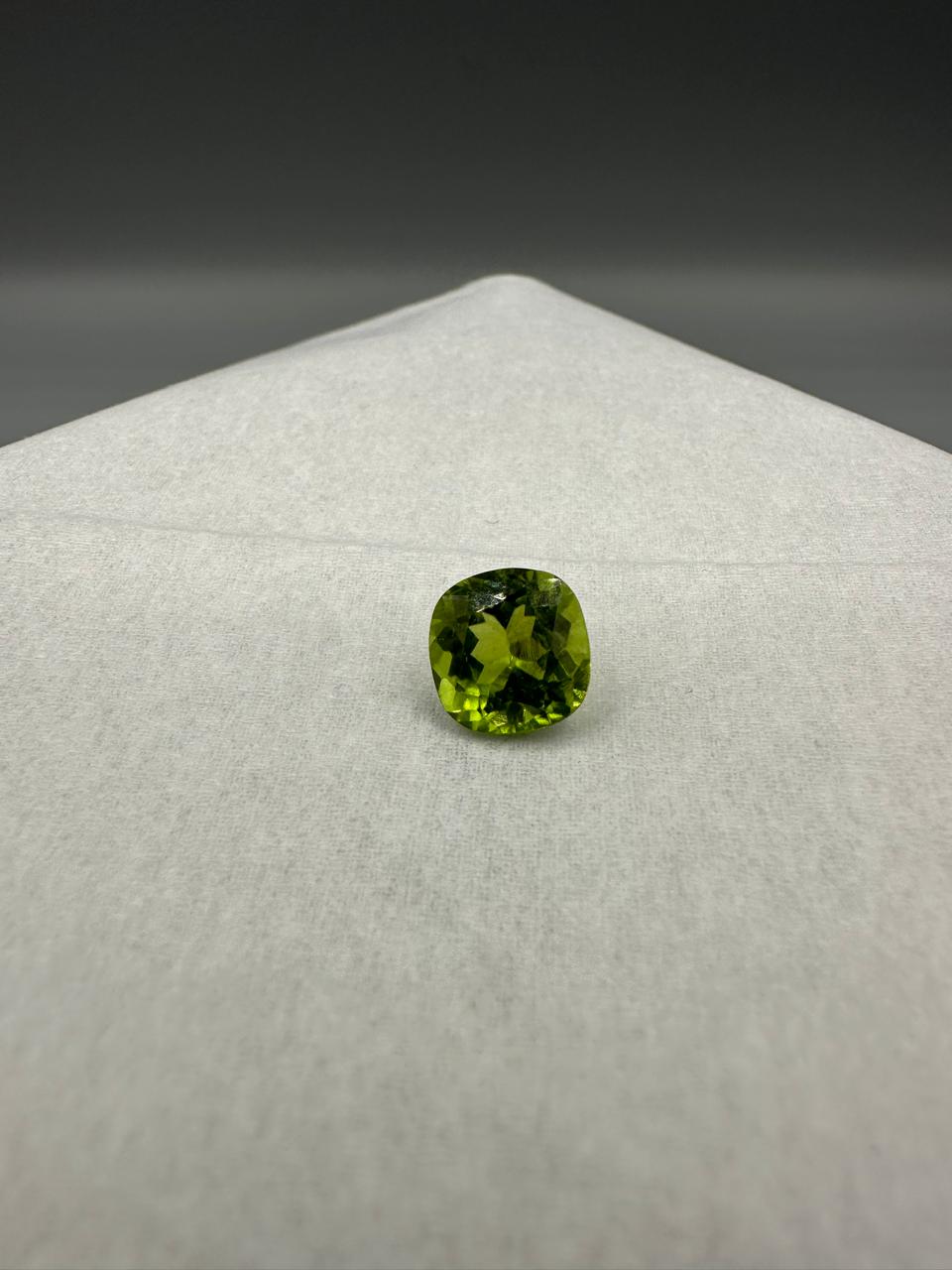 Peridot Stone 2.95 Carats