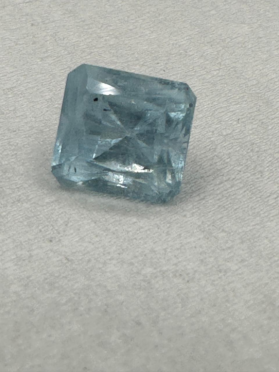 Aquamarine 5.70 Carats
