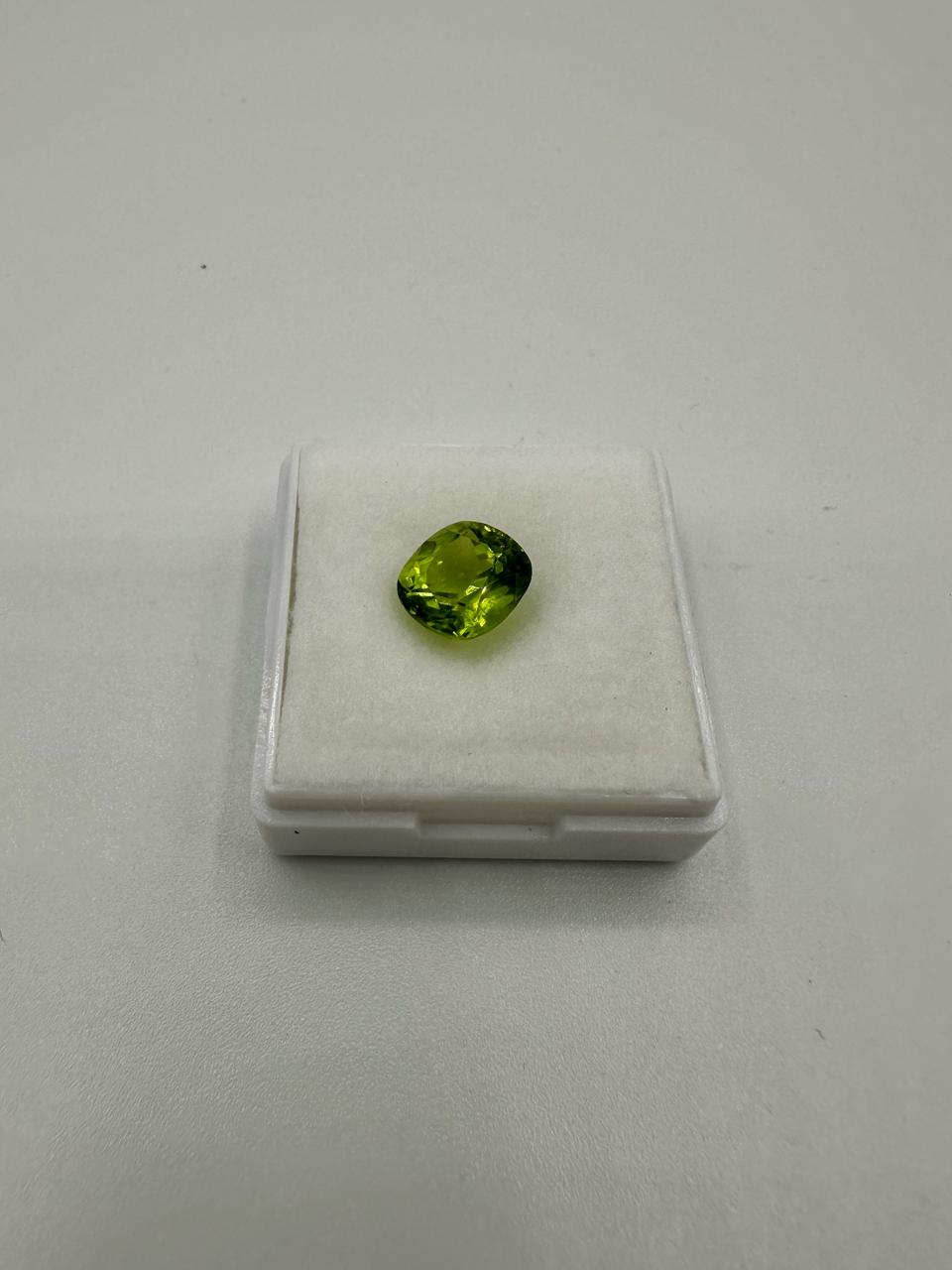 Peridot Stone 2.95 Carats